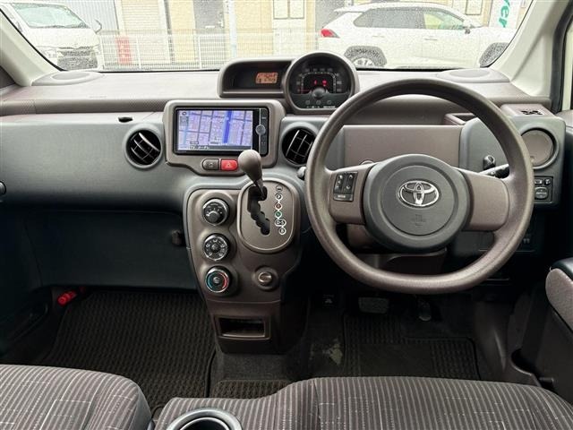 Toyota SPADE 2012 7949241-14