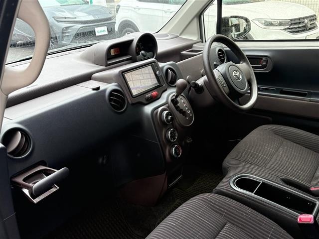 Toyota SPADE 2012 7949241-7