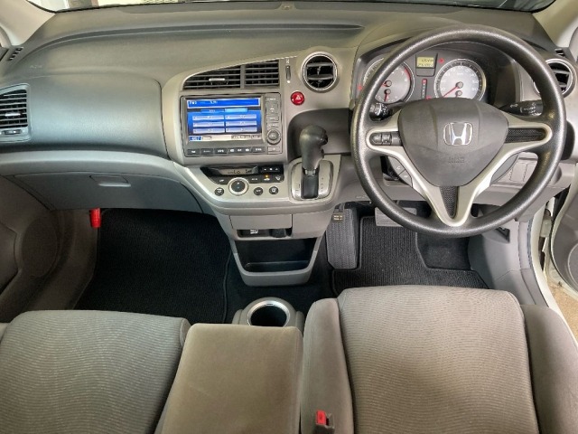 Honda STREAM 2012 7952008-3