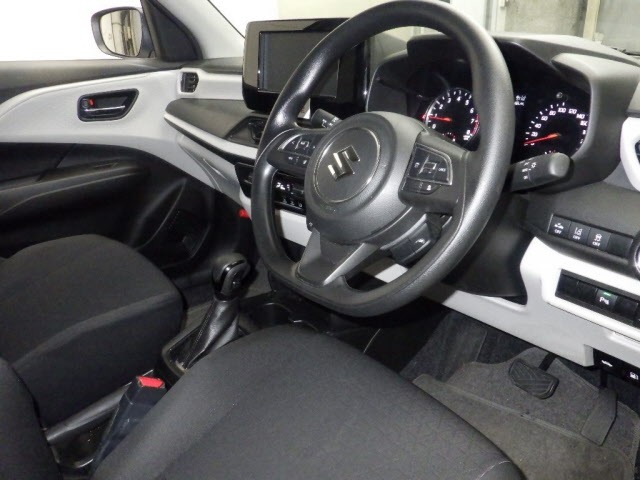 Suzuki SWIFT 2024 7965711-3