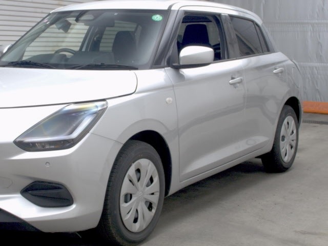 Suzuki SWIFT 2024 7965711-4