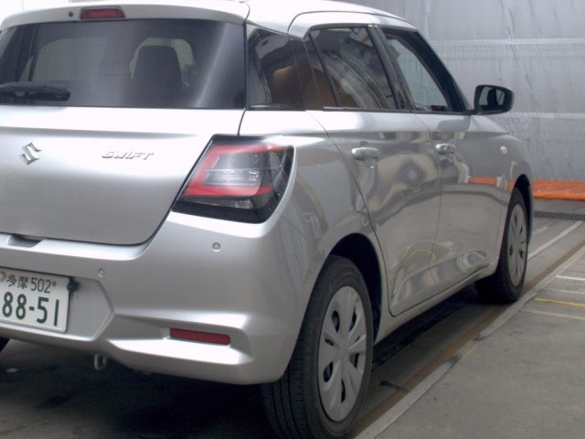 Suzuki SWIFT 2024 7965730-5