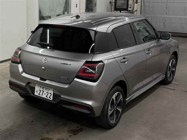 Suzuki SWIFT 2024 7965859-5