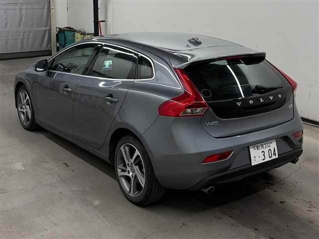 Volvo V40 2015 7965098-1