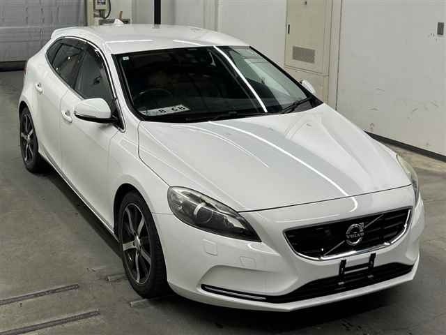 Volvo V40 2013 7965124-0