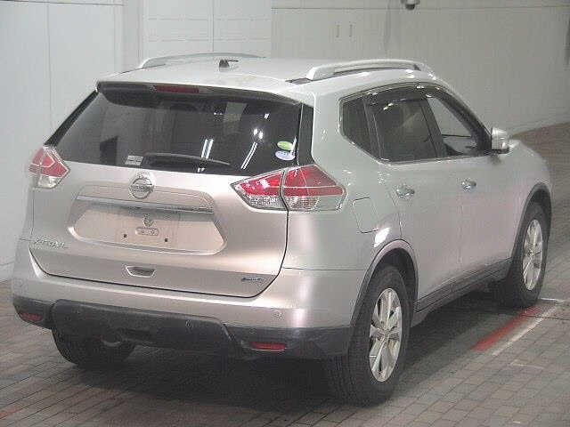 Nissan X-TRAIL 2016 7946800-5
