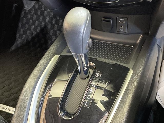 Nissan X-TRAIL 2016 7948327-9