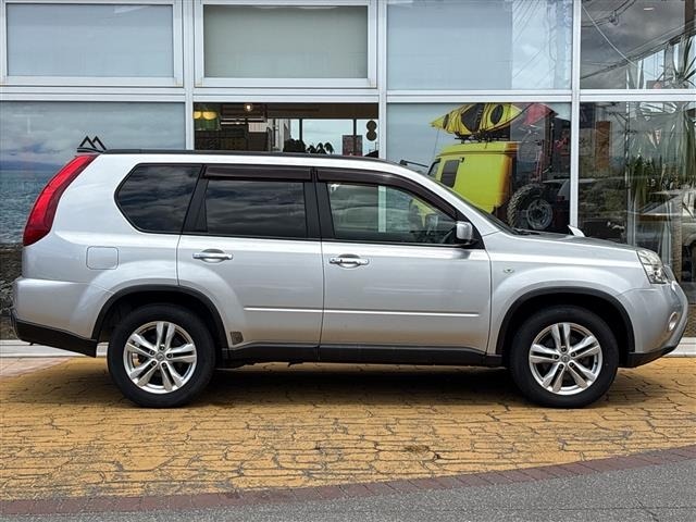 Nissan X-TRAIL 2011 7948368-17