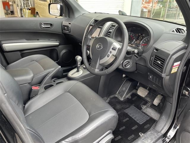 Nissan X-TRAIL 2013 7948376-2