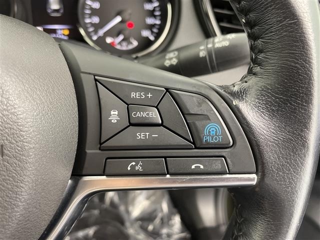 Nissan X-TRAIL 2018 7948398-3