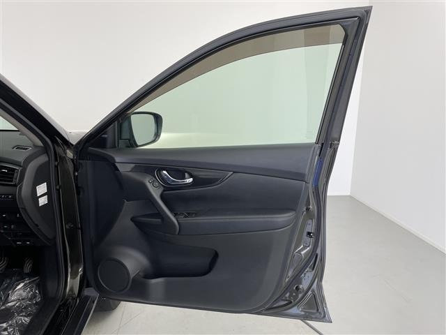 Nissan X-TRAIL 2018 7948398-6