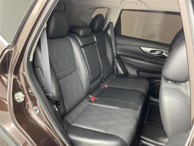 Nissan X-TRAIL 2018 7948411-6