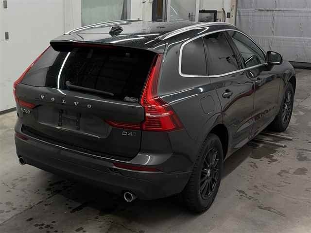 Volvo XC60 2018 7966888-5