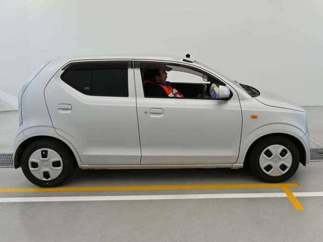 Suzuki ALTO 2015 7983284-3