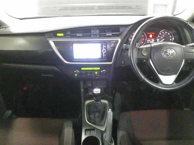 Toyota AURIS 2013 7973239-5