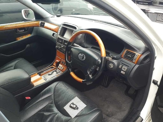 Toyota CELSIOR 2001 7967056-9