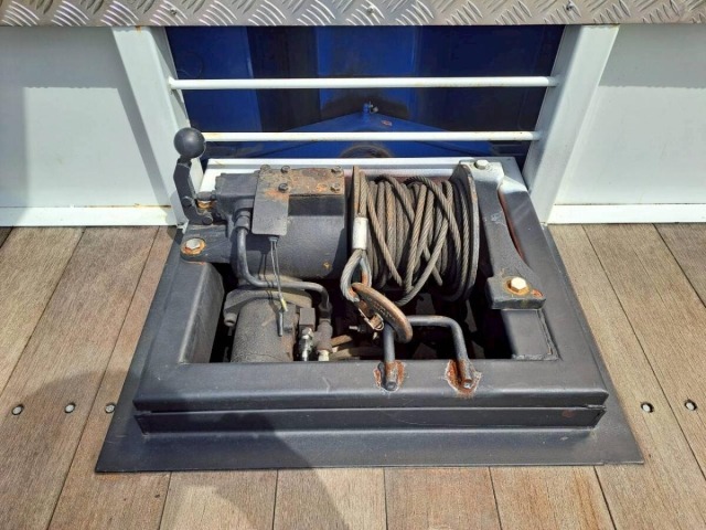 Isuzu FORWARD 2011 7972325-12