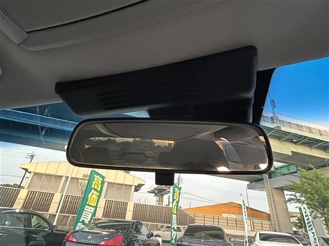 Nissan FUGA 2013 7981773-2