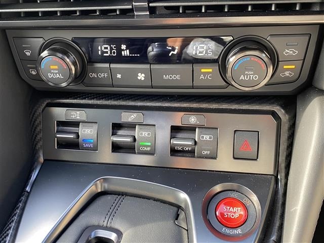 Nissan GT-R 2024 7976934-11