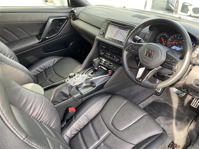 Nissan GT-R 2024 7976934-15