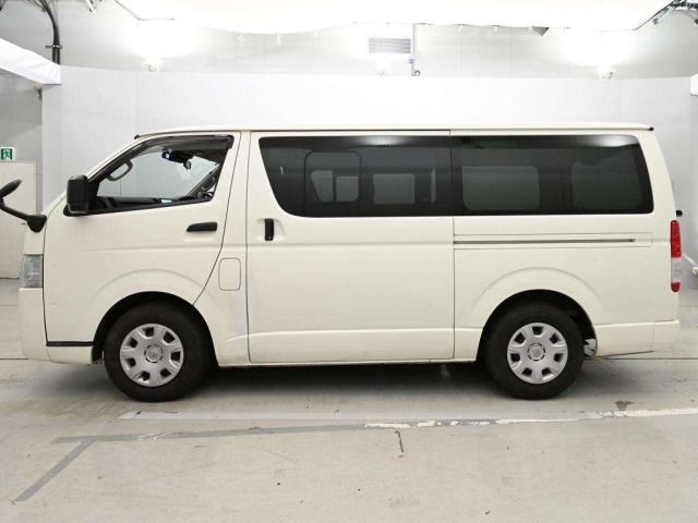 Toyota HIACE VAN 2020 7983188-4