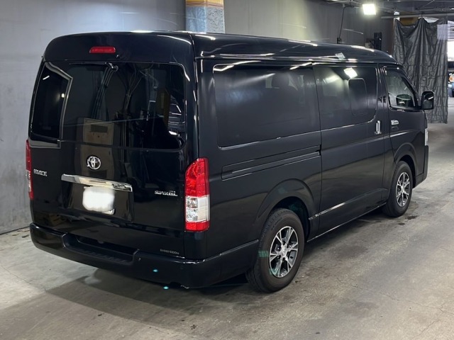 Toyota HIACE VAN 2026 7983195-5