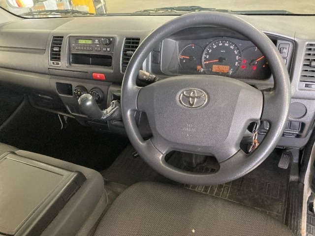 Toyota HIACE VAN 2014 7983200-3