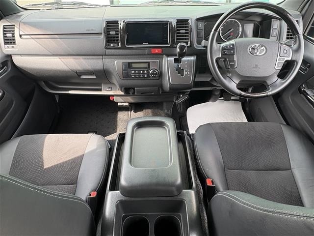 Toyota HIACE VAN 2023 7983330-15