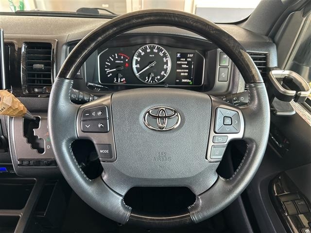 Toyota HIACE VAN 2024 7983360-19