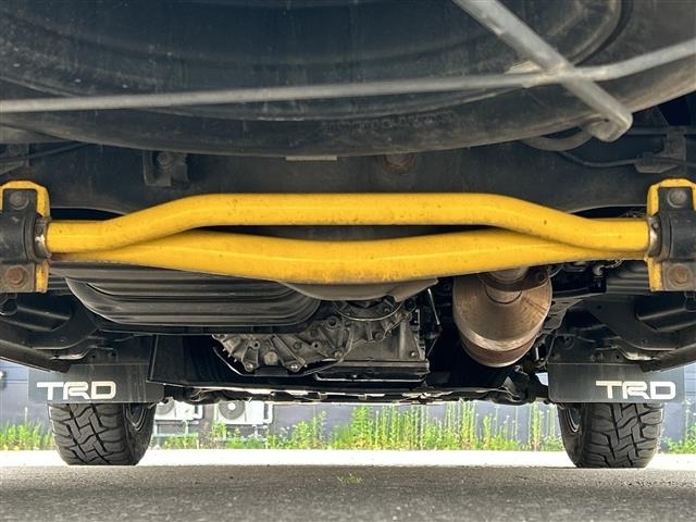 Toyota HIACE VAN 2024 7983360-9