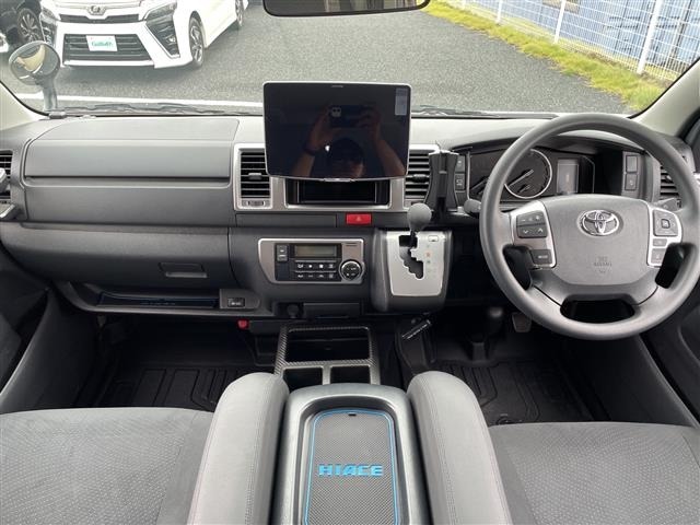 Toyota HIACE VAN 2025 7983366-15