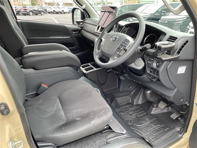Toyota HIACE VAN 2025 7983366-4