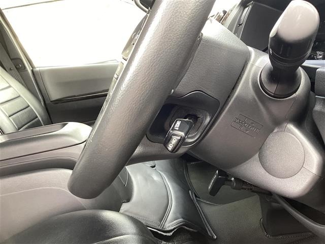 Toyota HIACE VAN 2023 7983378-10