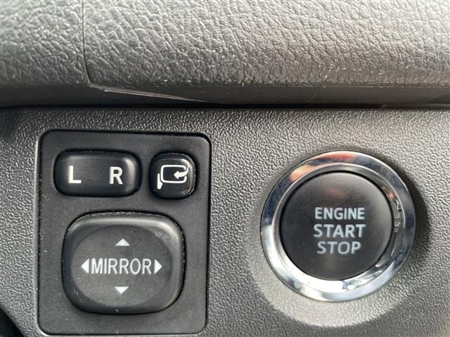 Toyota HIACE VAN 2023 7983390-19