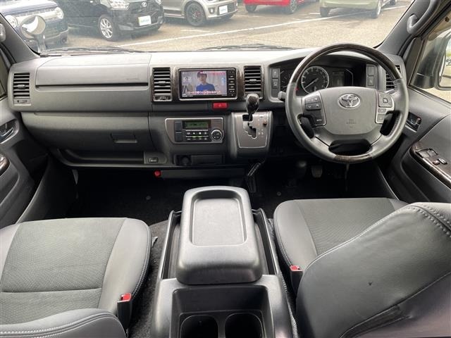 Toyota HIACE VAN 2023 7983390-21