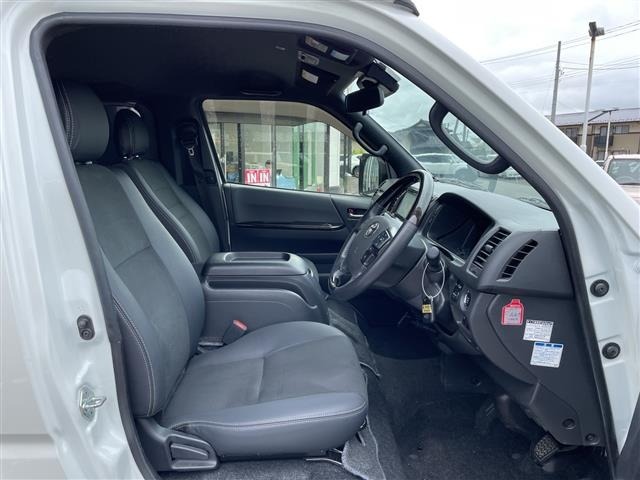 Toyota HIACE VAN 2023 7983390-28