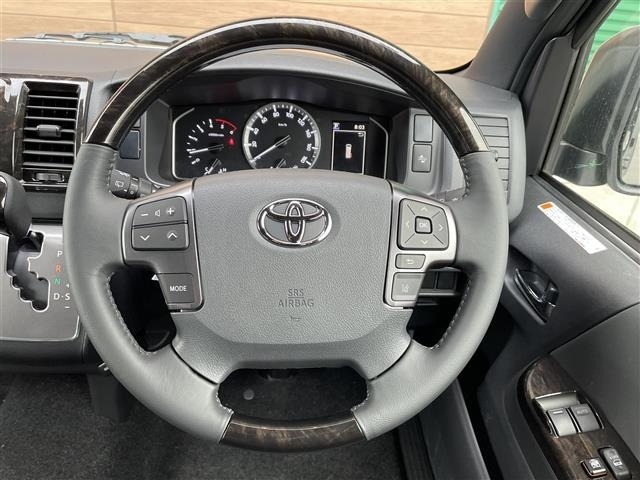 Toyota HIACE VAN 2025 7983391-18