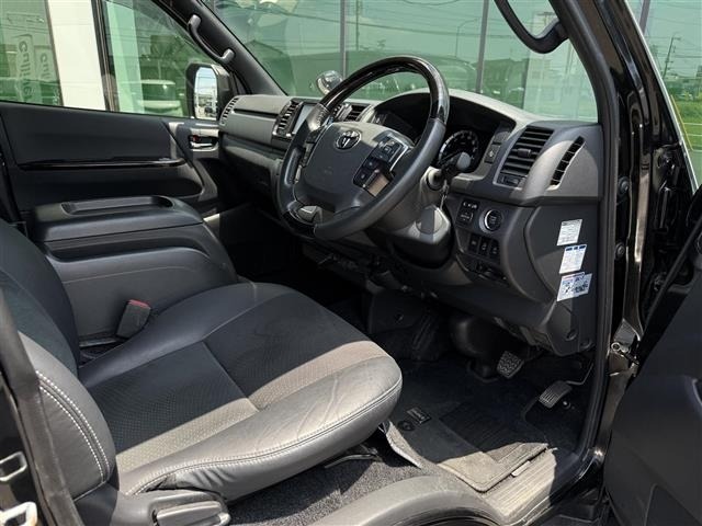 Toyota HIACE VAN 2023 7983396-1