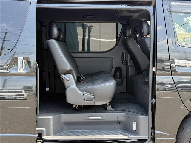 Toyota HIACE VAN 2023 7983396-5