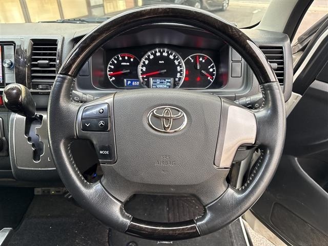 Toyota HIACE VAN 2016 7983399-20