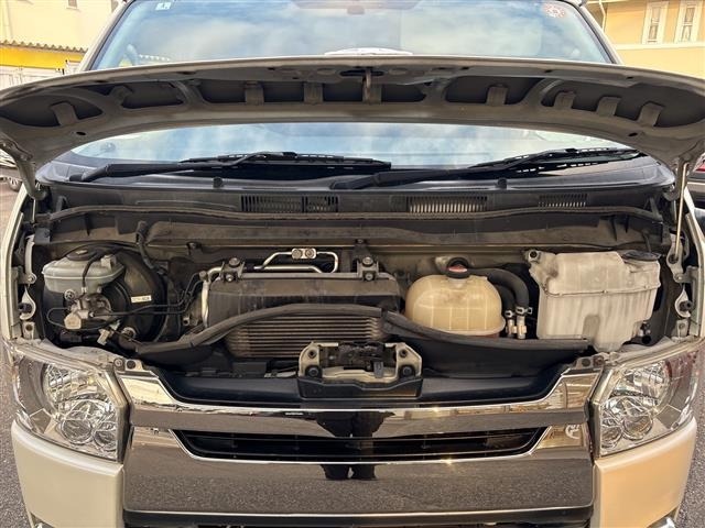 Toyota HIACE VAN 2016 7983399-9