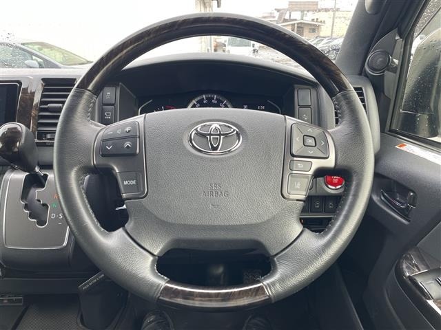 Toyota HIACE VAN 2023 7983408-14