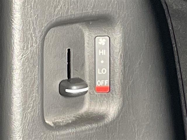 Toyota HIACE VAN 2023 7983408-6