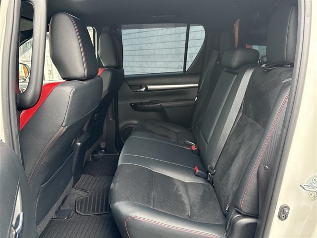 Toyota HILUX 2023 7972432-2