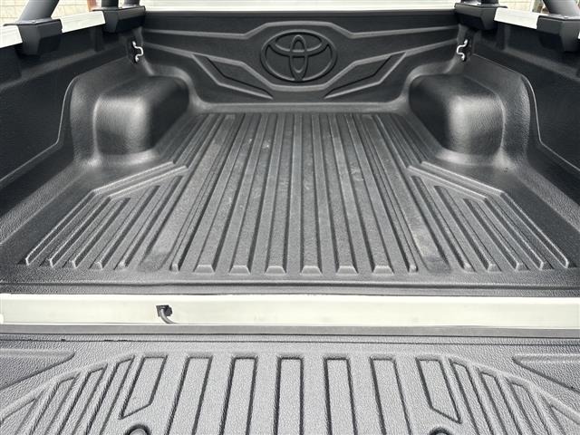 Toyota HILUX 2023 7972432-6