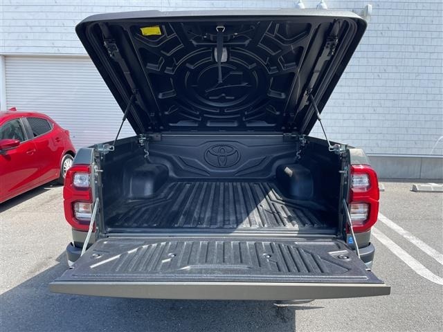 Toyota HILUX 2023 7972469-10