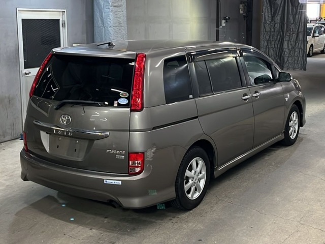 Toyota ISIS 2009 7966976-5
