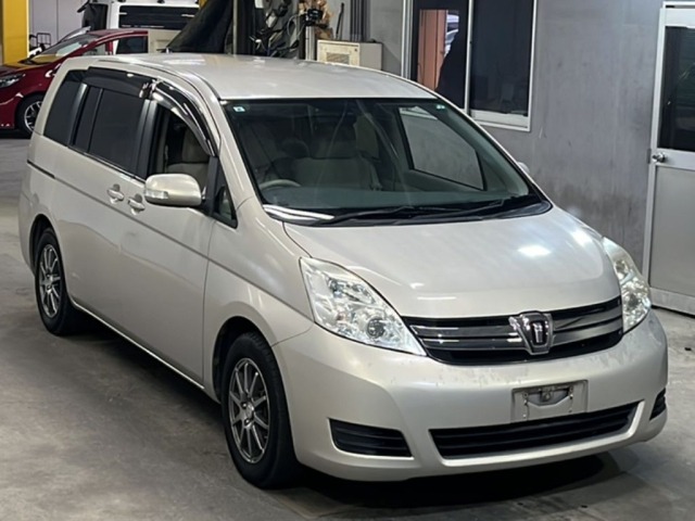 Toyota ISIS 2012 7966977-4