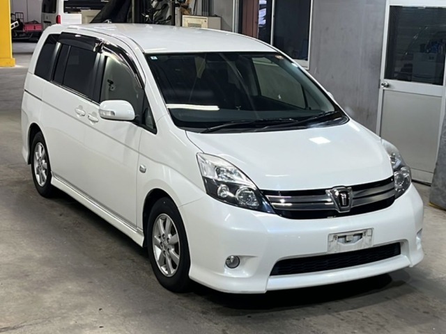 Toyota ISIS 2012 7966982-4