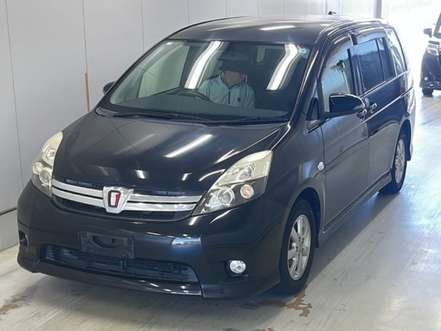 Toyota ISIS 2015 7966986-0